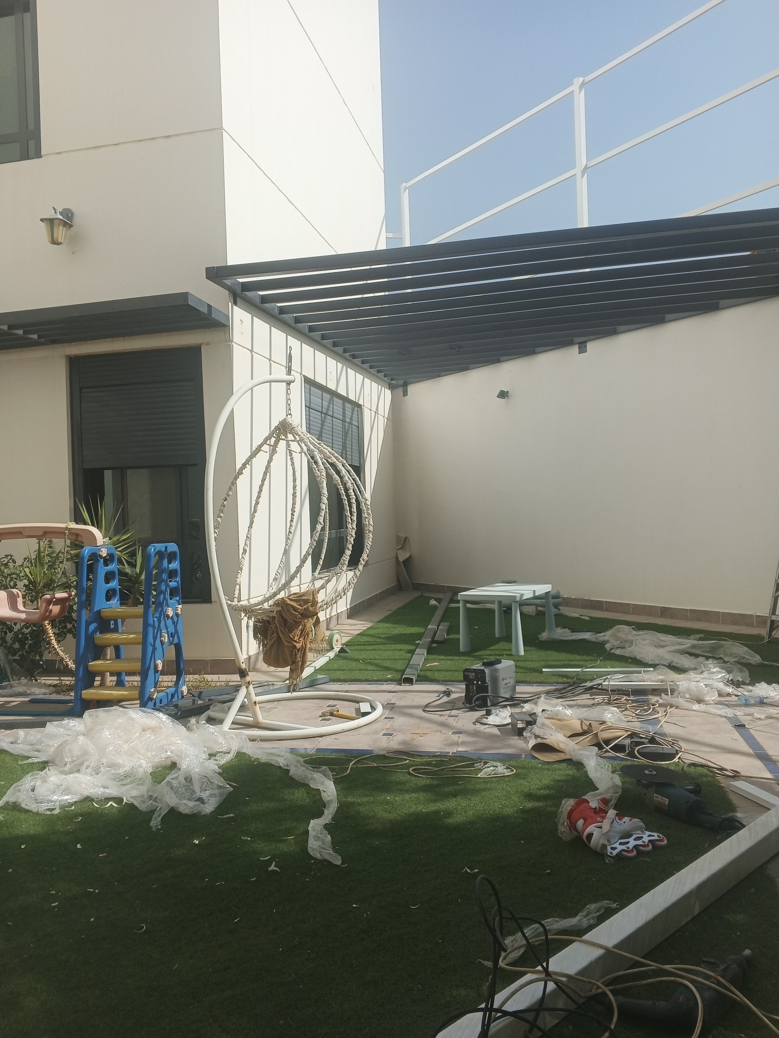 مظلات وبرجولات جلسات خميس مشيط وابهاء